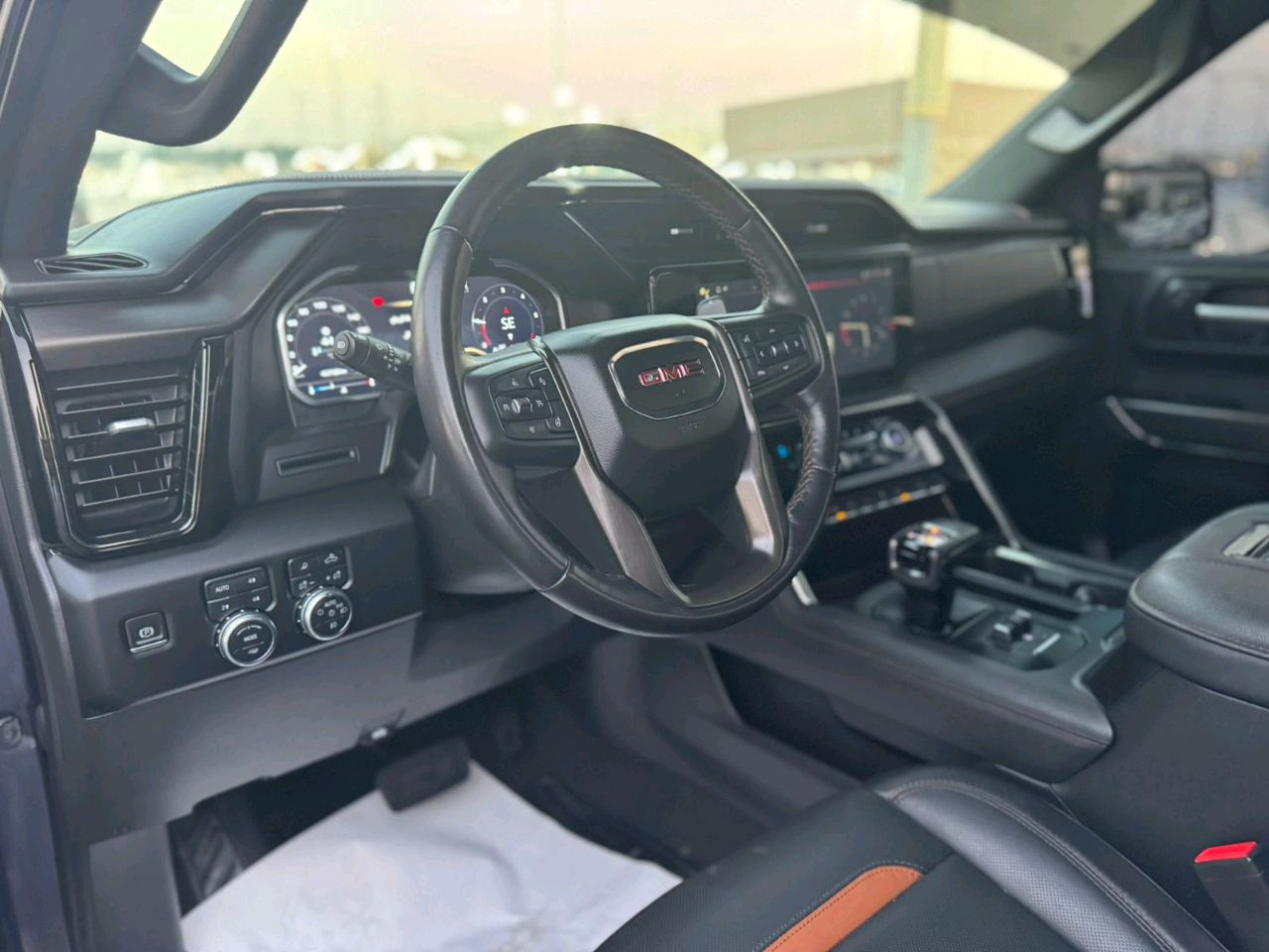 GMC Sierra - Image 3