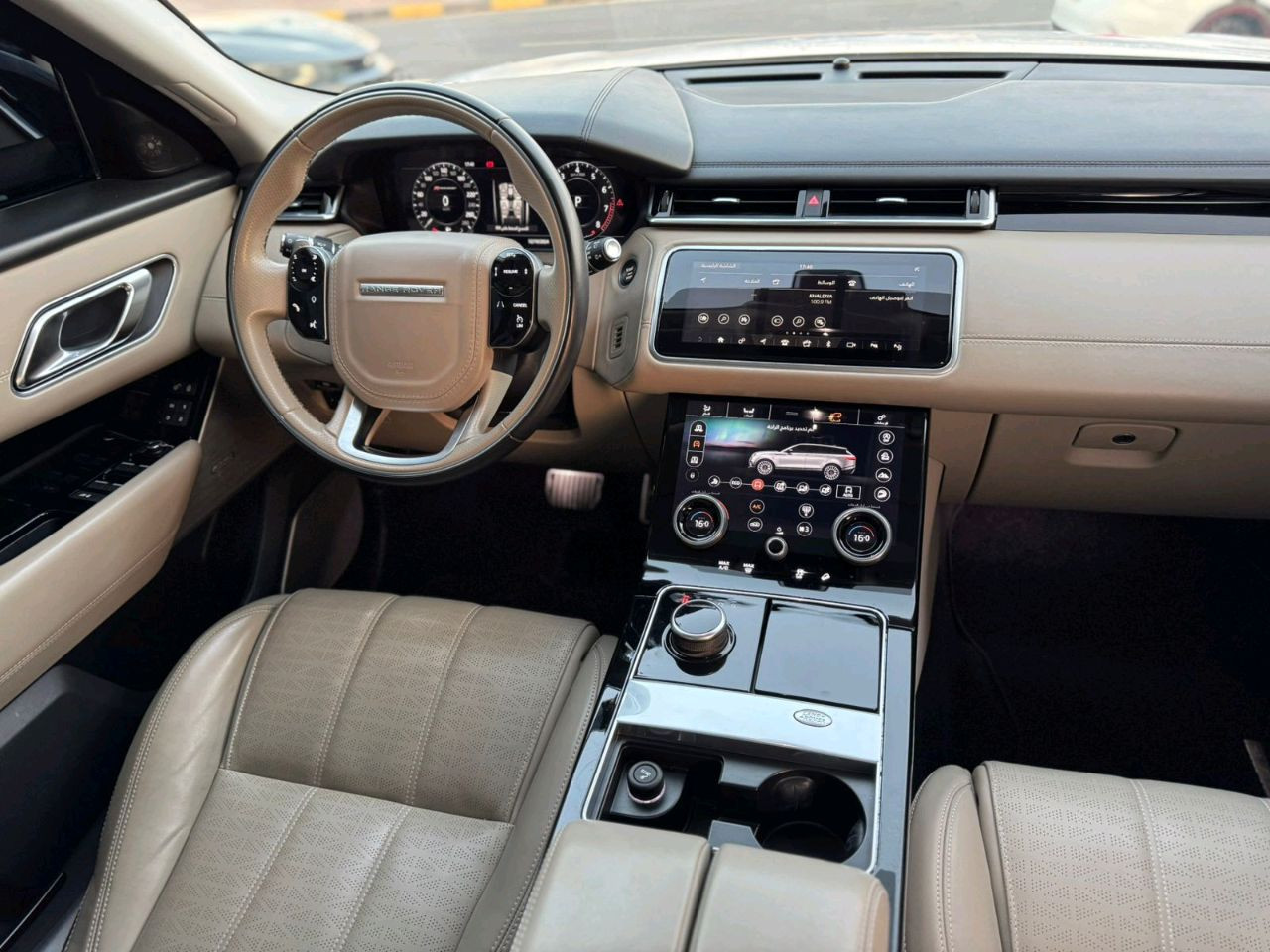 Range Rover VELAR - Image 8