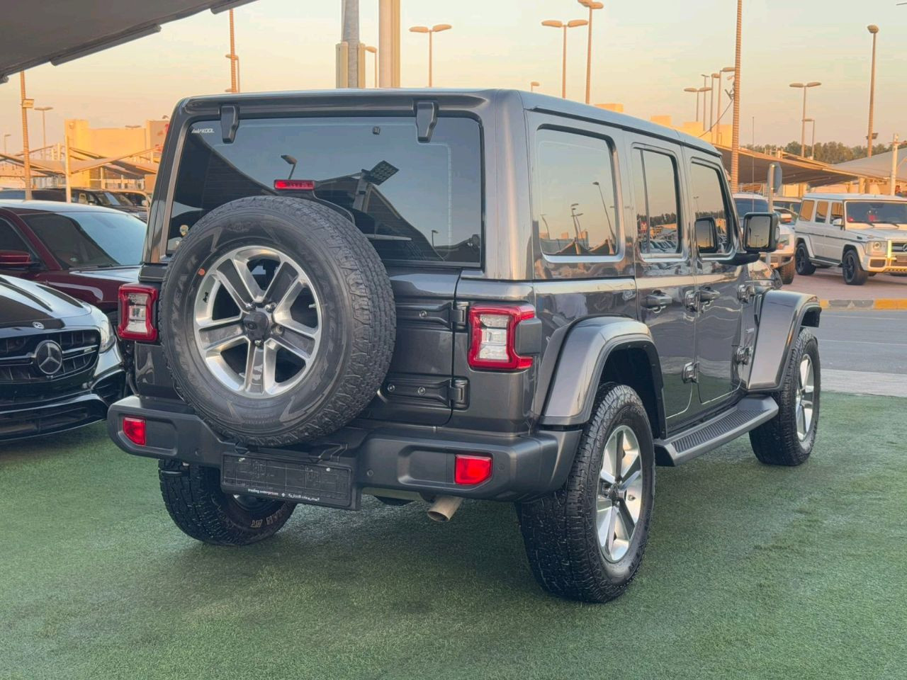 Jeep Wrangler - Image 11