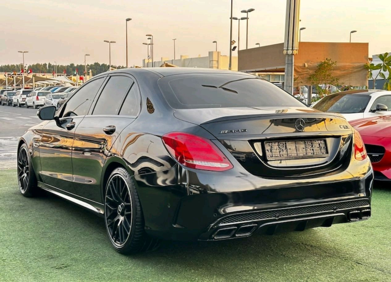 Mercedes Benz C-Class - Image 8