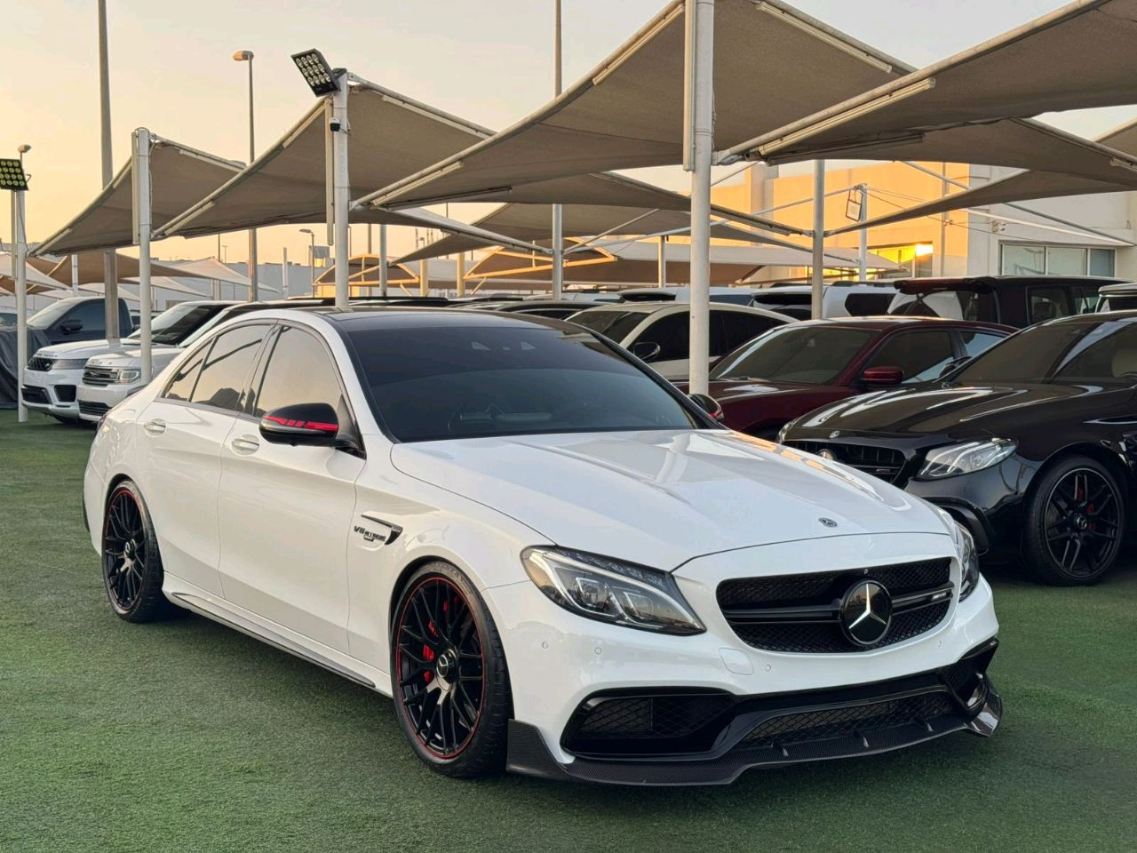 Mercedes Benz C-Class - Image 12