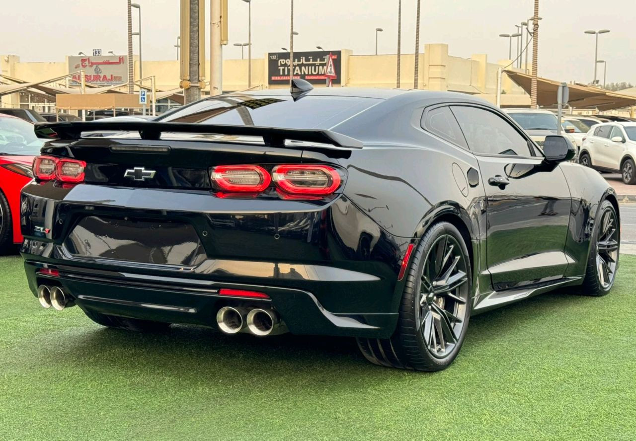 Chevrolet Camaro - Image 4