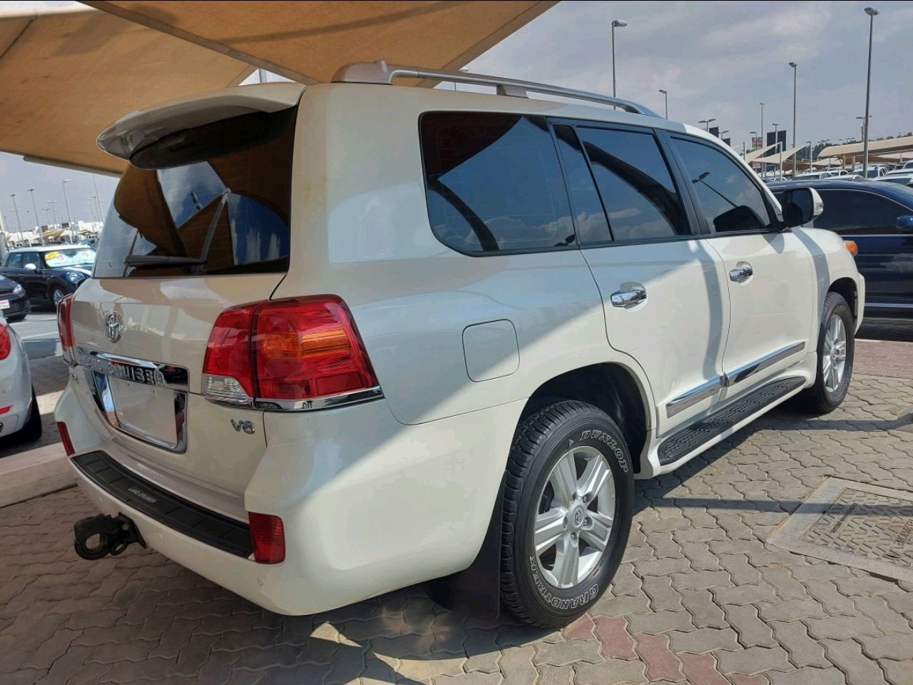 Toyota Land Cruiser - Image 5