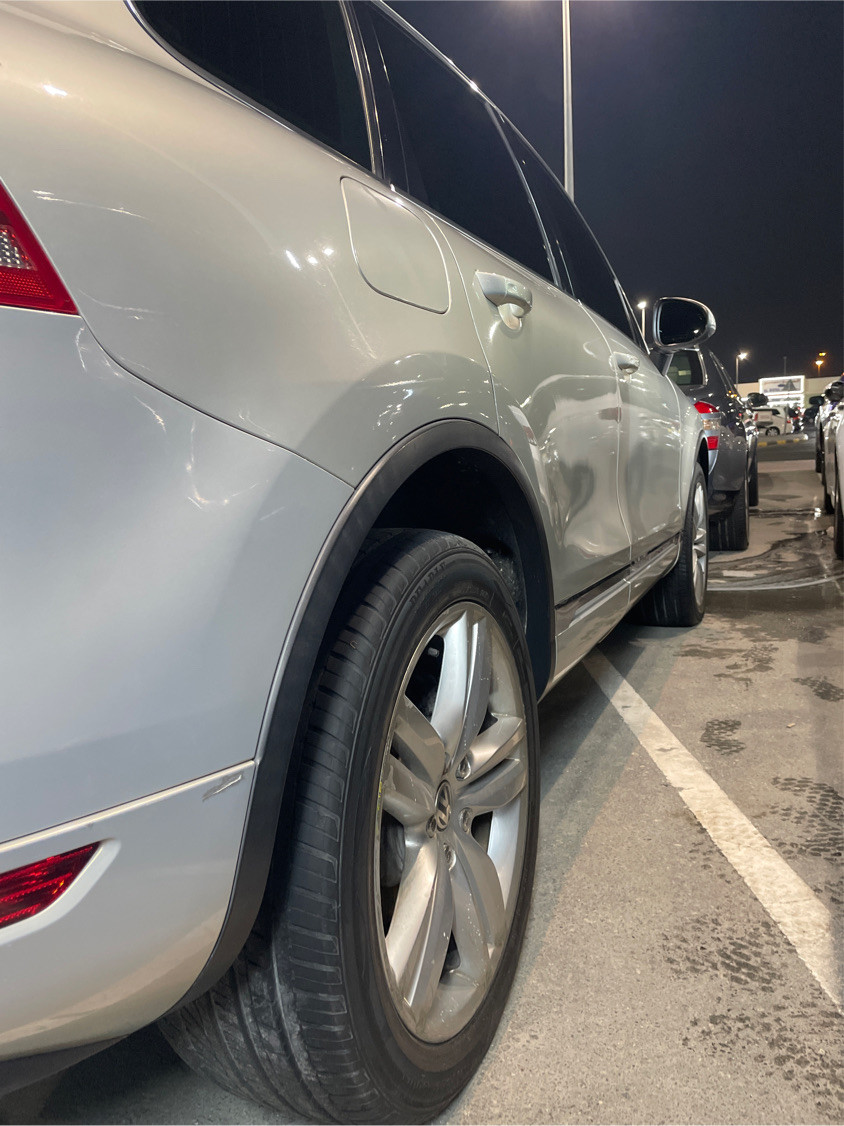 Volkswagen Touareg - Image 8