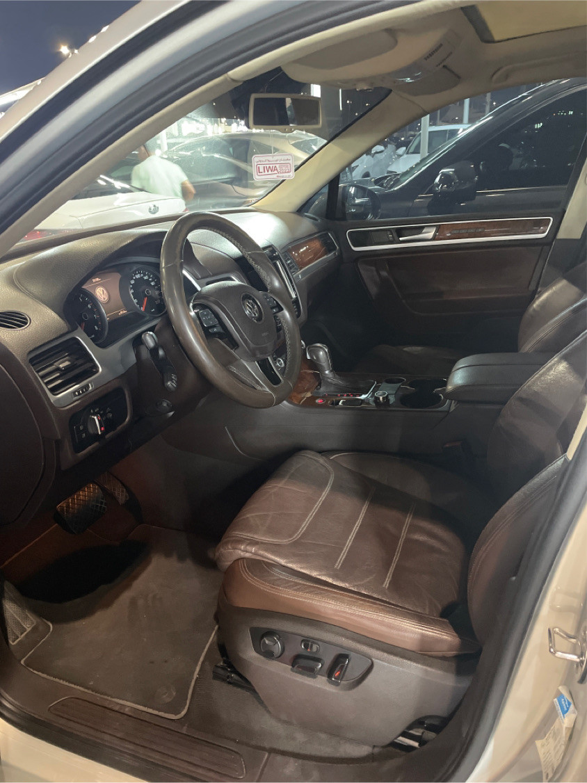 Volkswagen Touareg - Image 4
