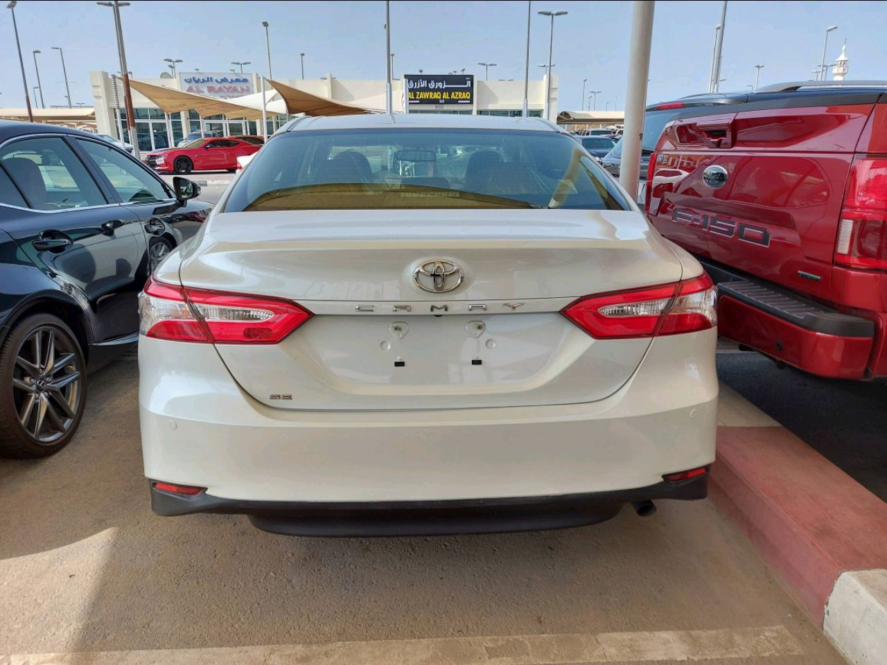 Toyota Camry - Image 5