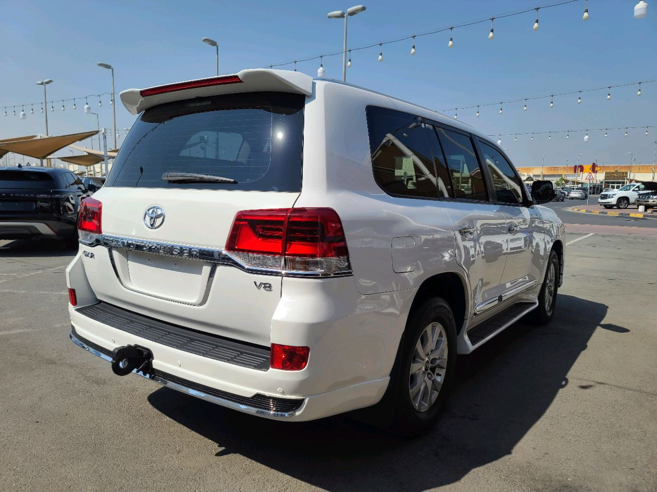 Toyota Land Cruiser - Image 7