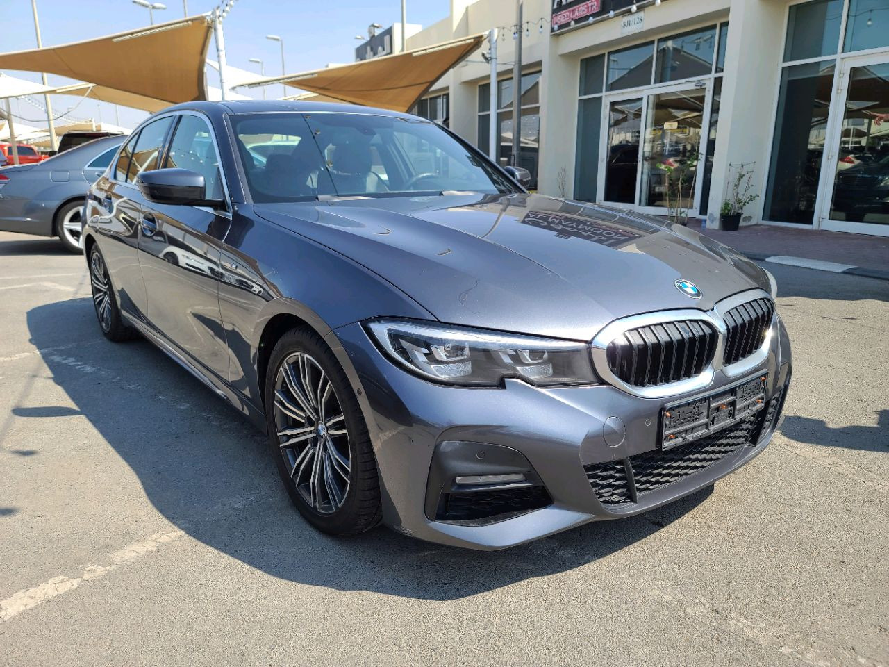 BMW 3-Series - Image 8