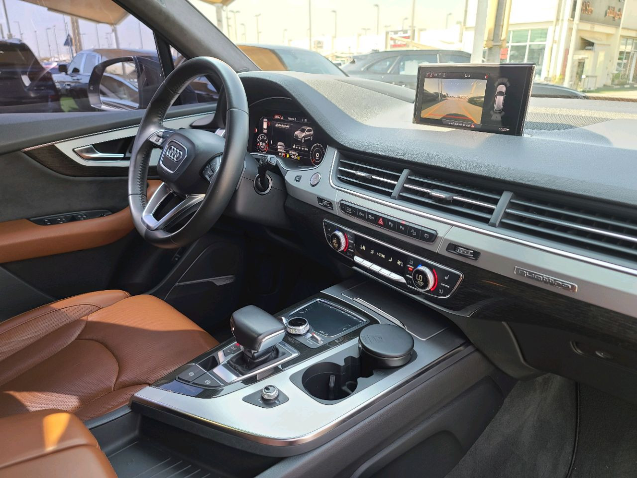 Audi Q7 - Image 8