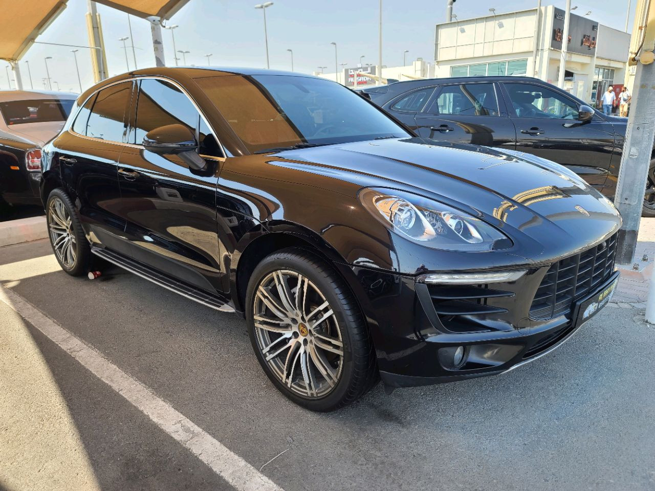 Porsche Macan - Image 8