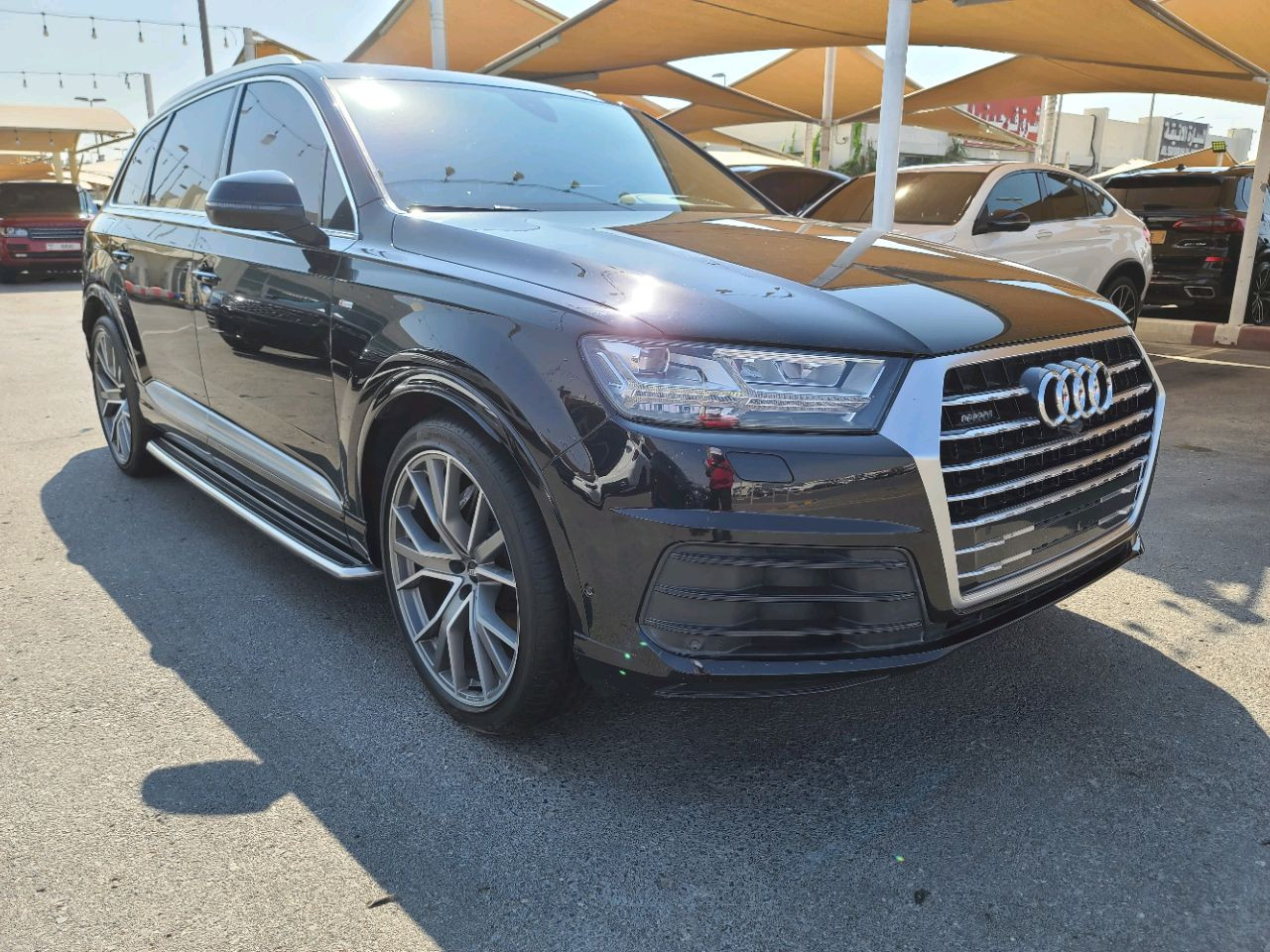 Audi Q7 - Image 7