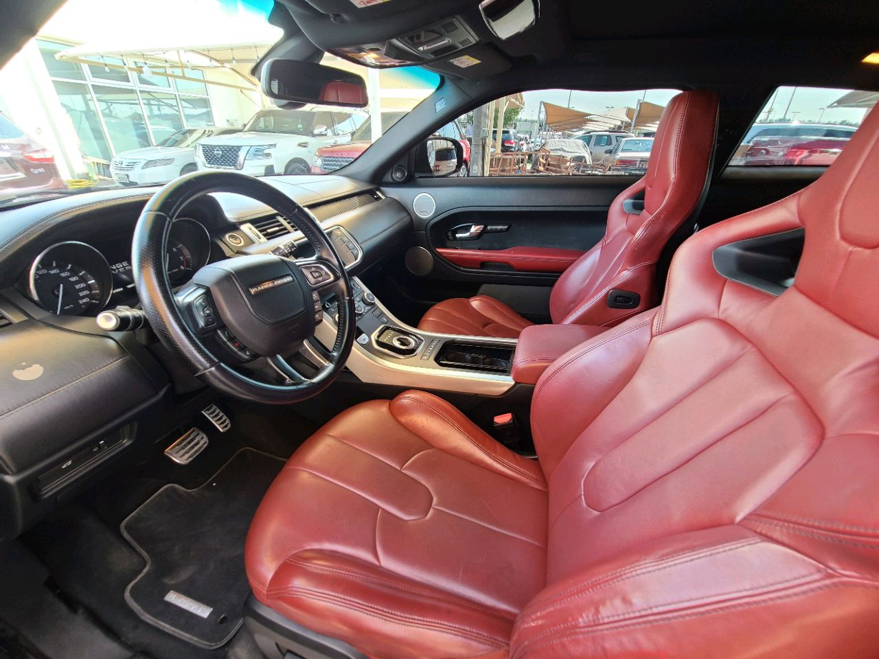 Range Rover Evoque - Image 11