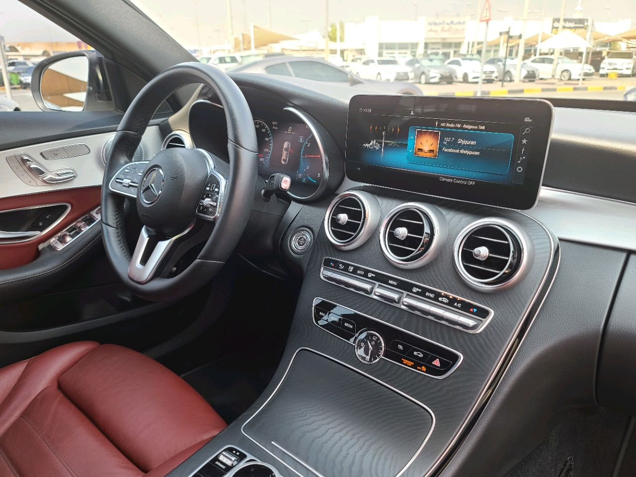 Mercedes Benz C-Class - Image 4
