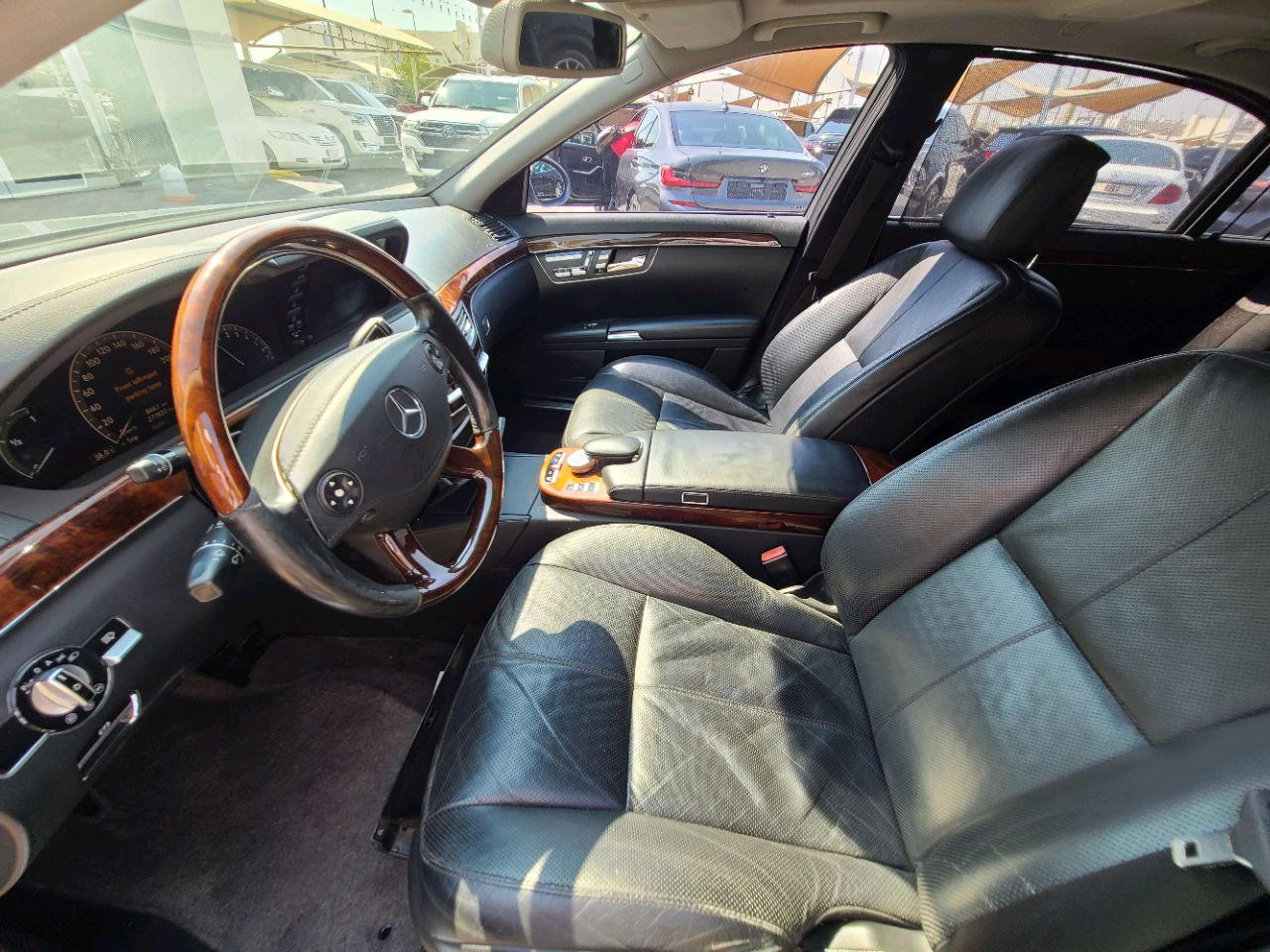 Mercedes Benz S-Class - Image 8
