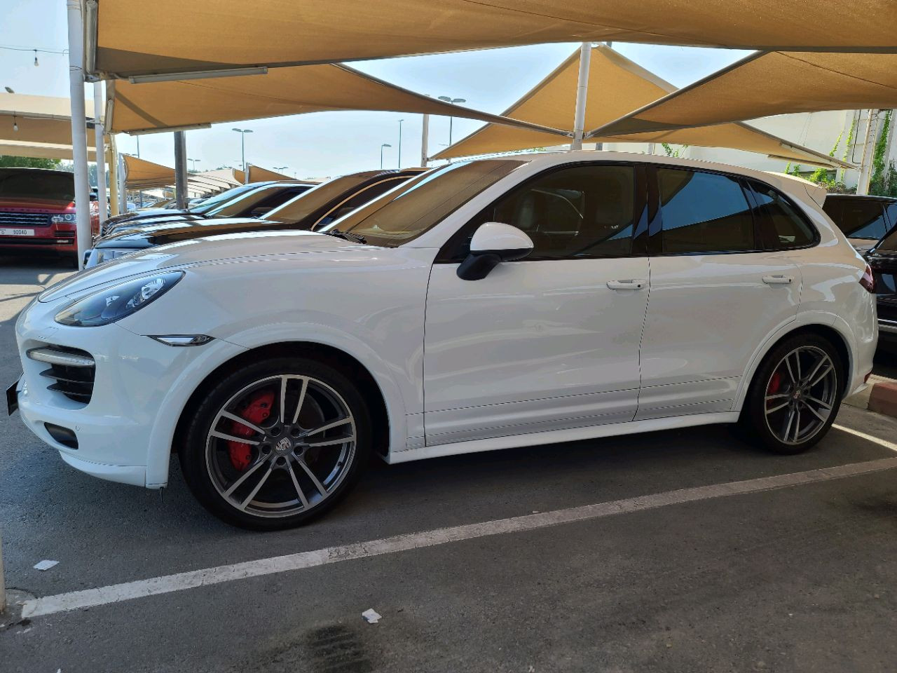 Porsche Cayenne - Image 5