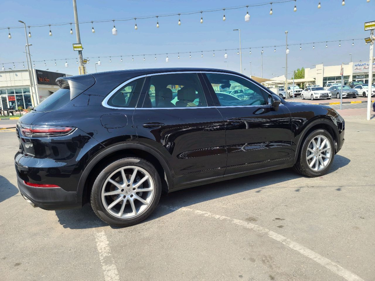 Porsche Cayenne - Image 9