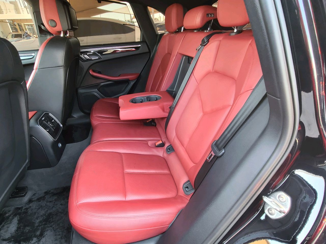 Porsche Macan - Image 5