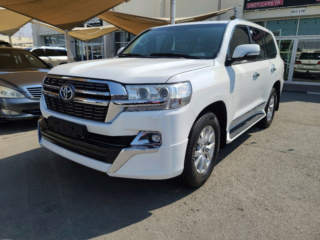 Toyota Land Cruiser - Image 9