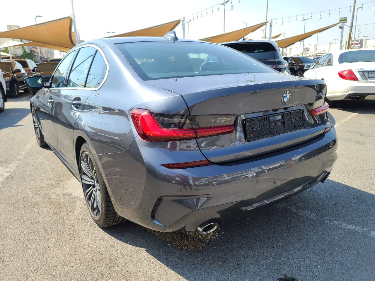 BMW 3-Series - Image 11