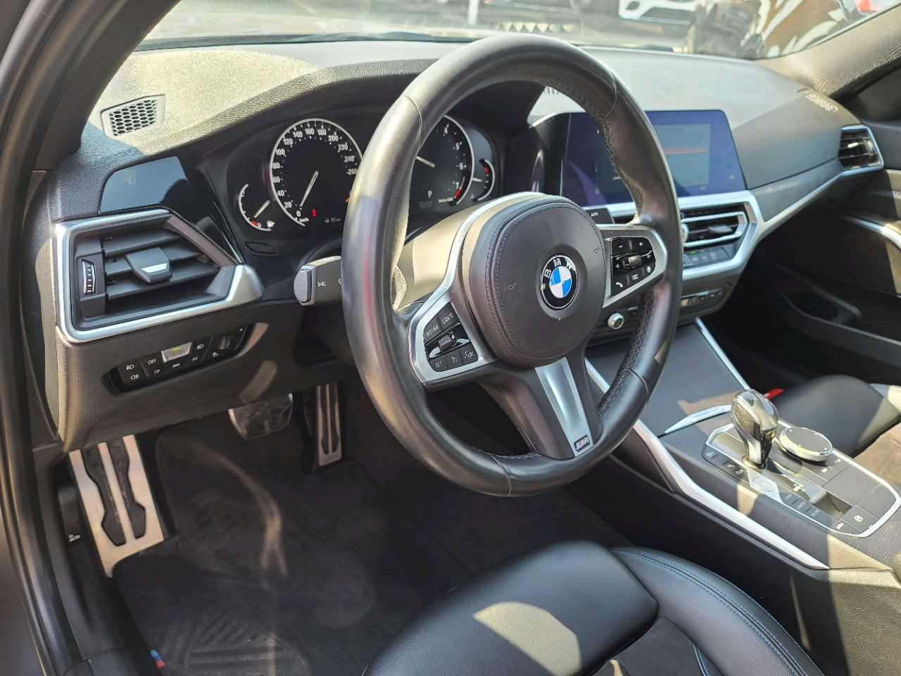 BMW 3-Series - Image 6