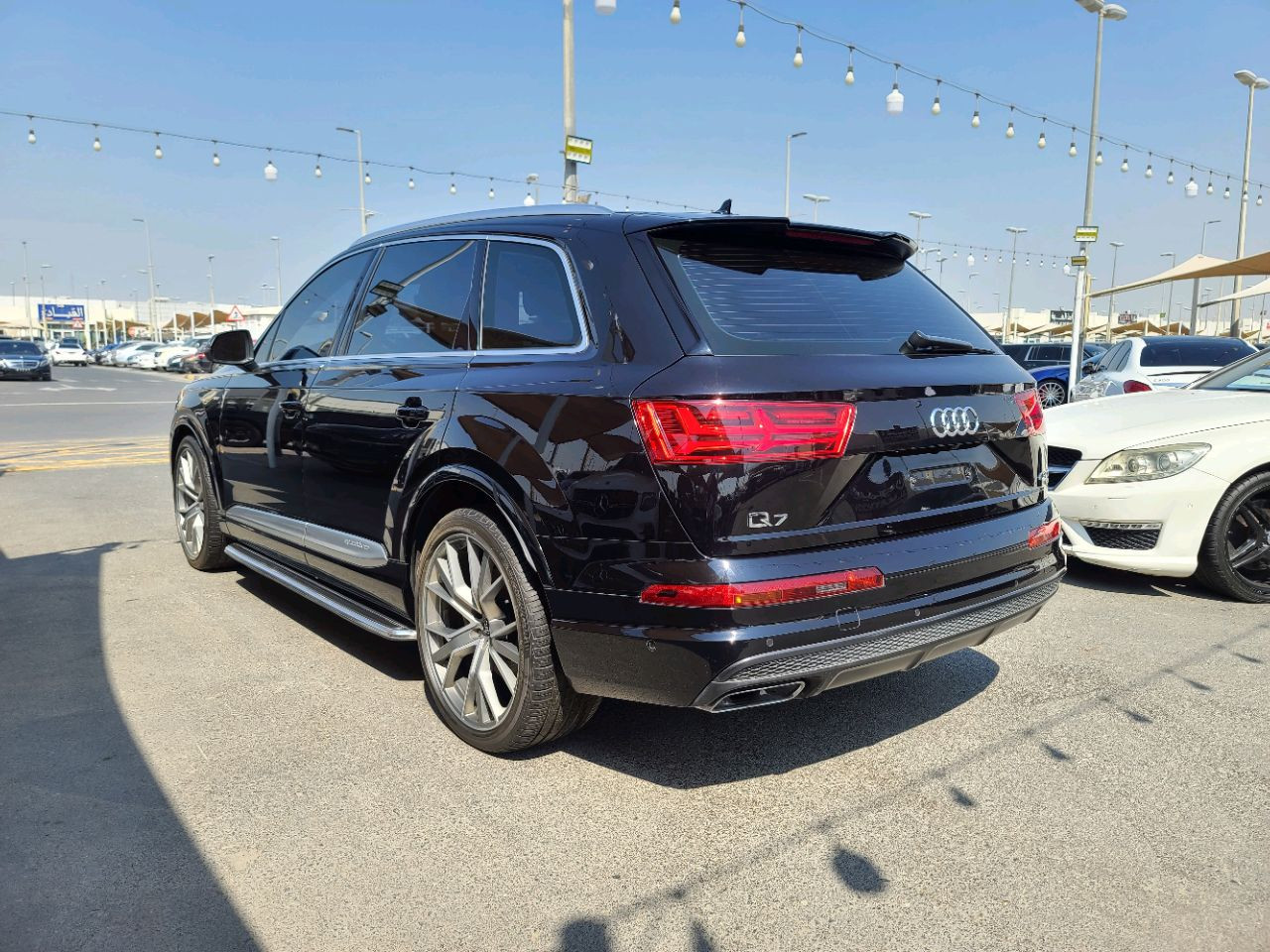 Audi Q7 - Image 5
