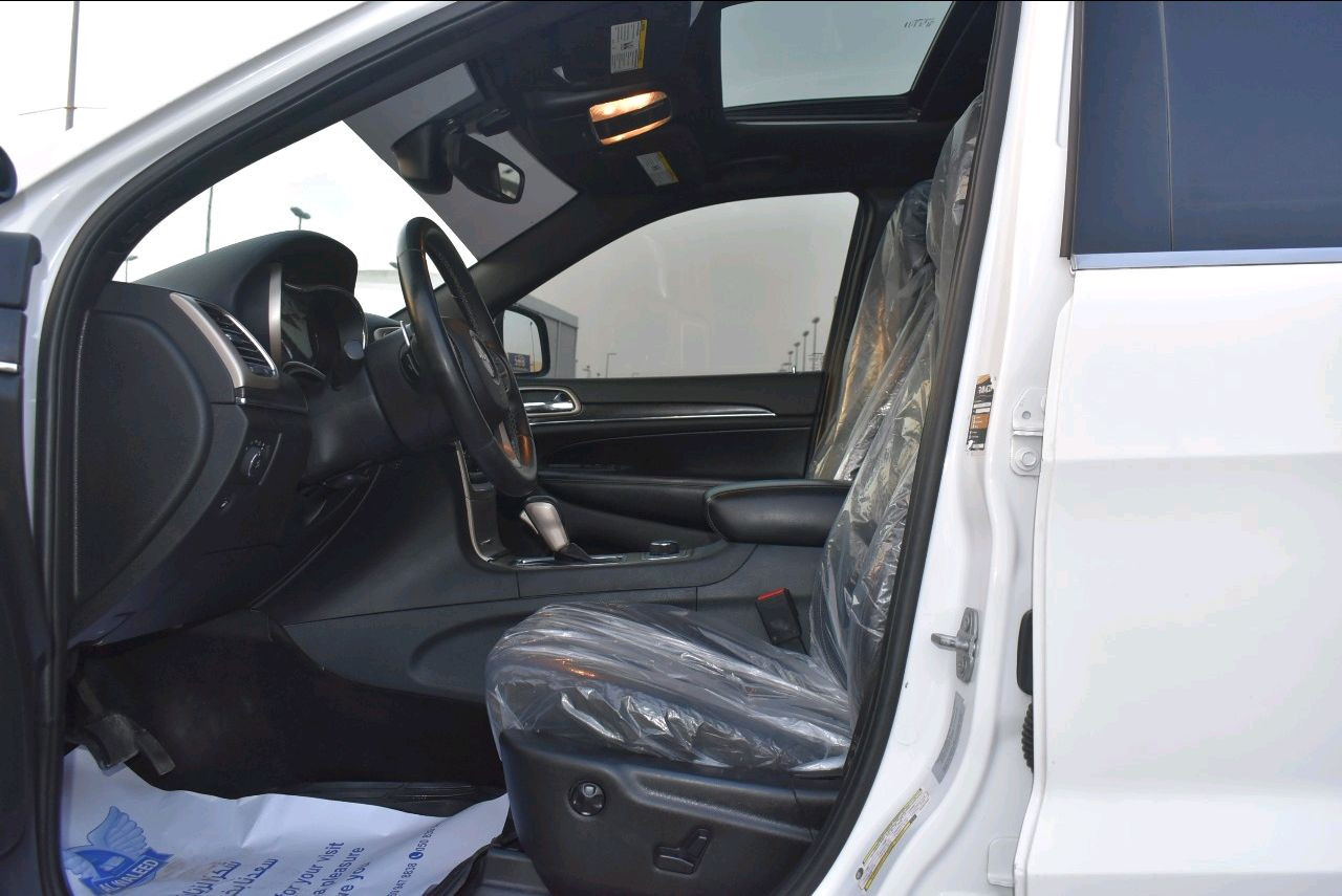 Jeep Grand Cherokee - Image 5
