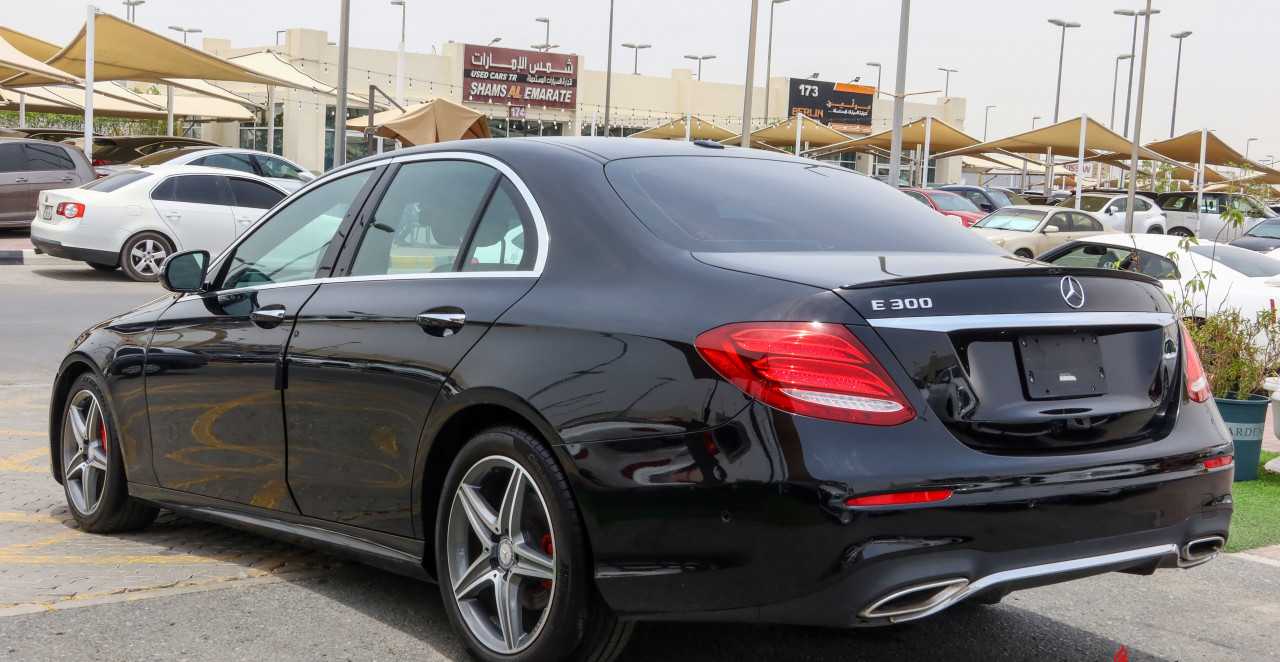 Mercedes Benz E-Class - Image 11