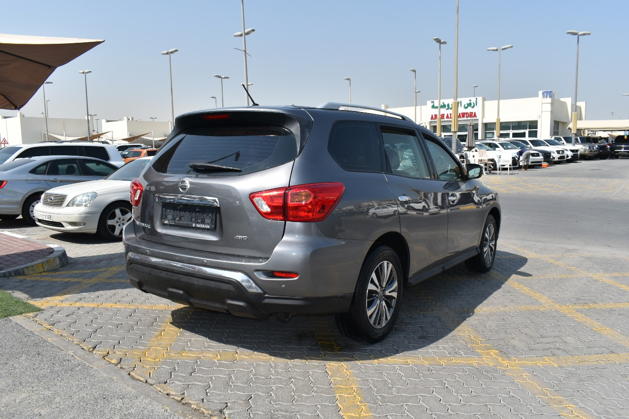 Nissan Pathfinder - Image 6
