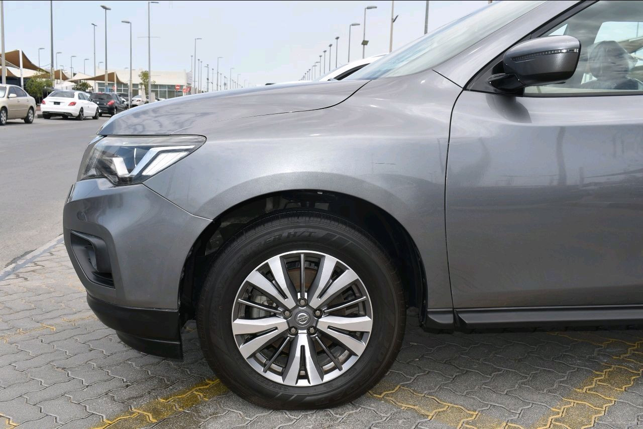 Nissan Pathfinder - Image 12