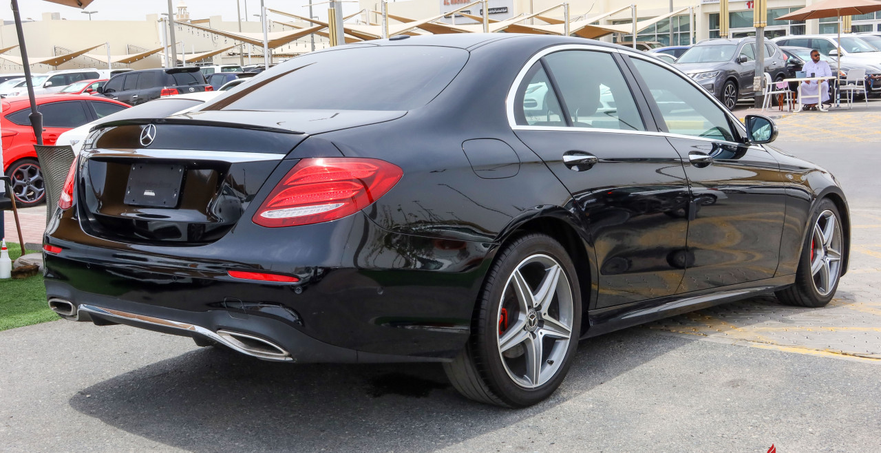 Mercedes Benz E-Class - Image 13