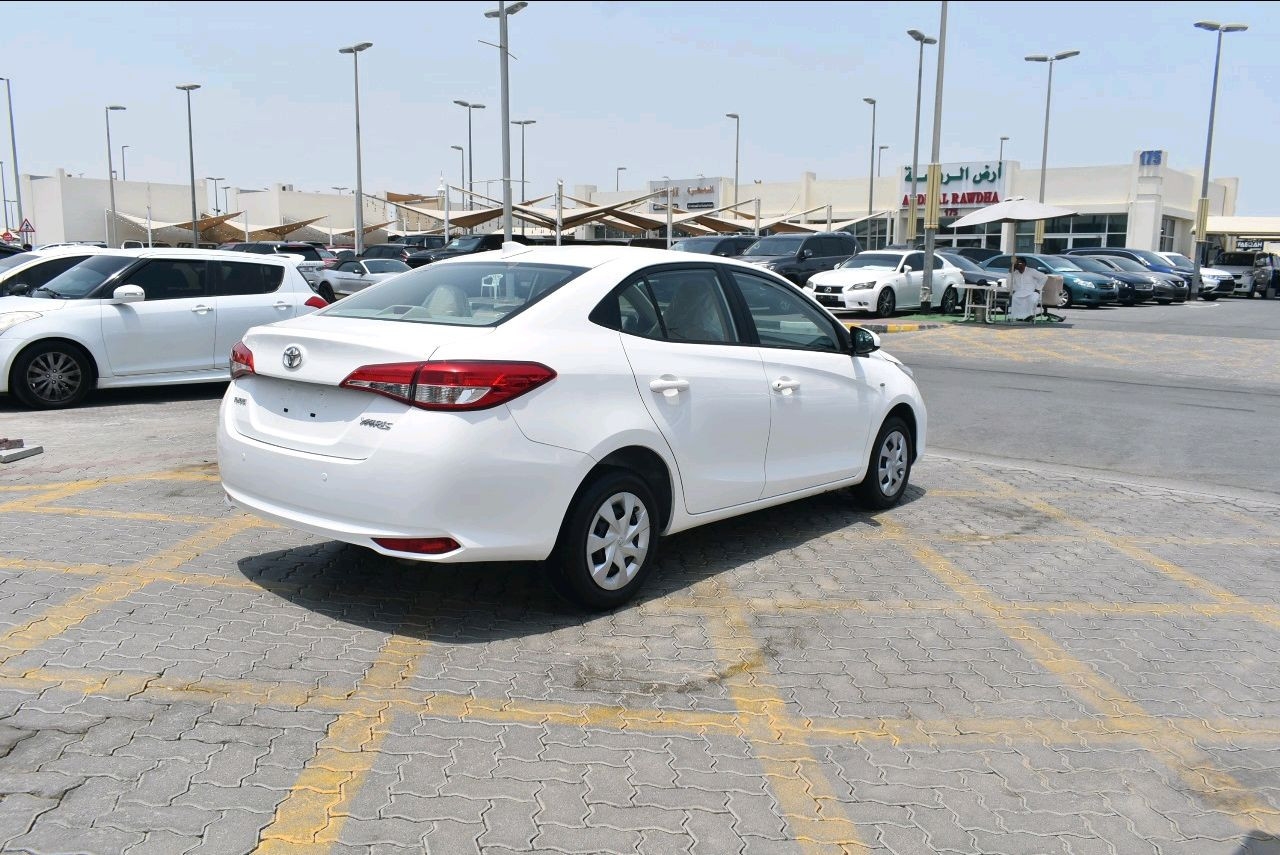 Toyota Yaris - Image 6