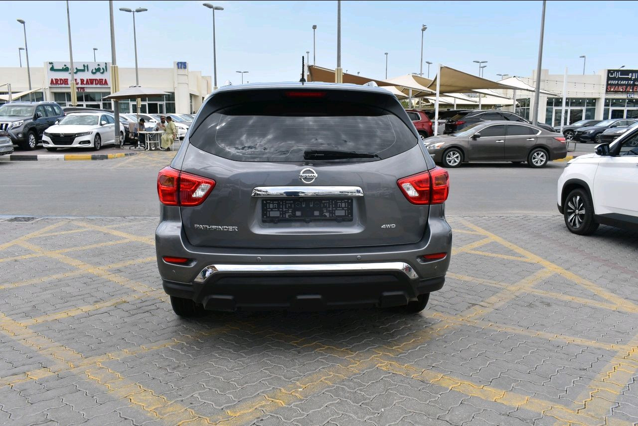 Nissan Pathfinder - Image 14