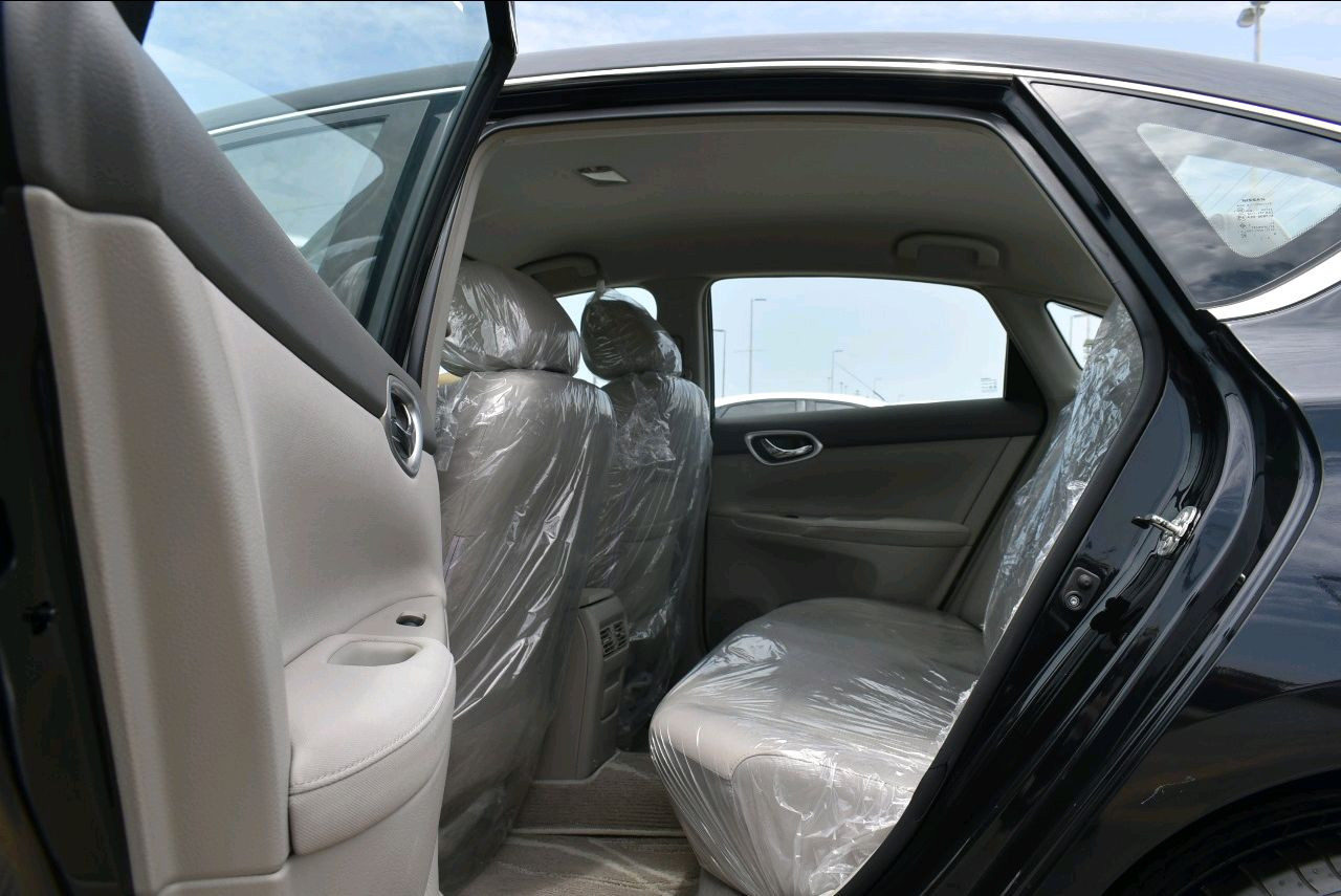 Nissan Sentra - Image 4