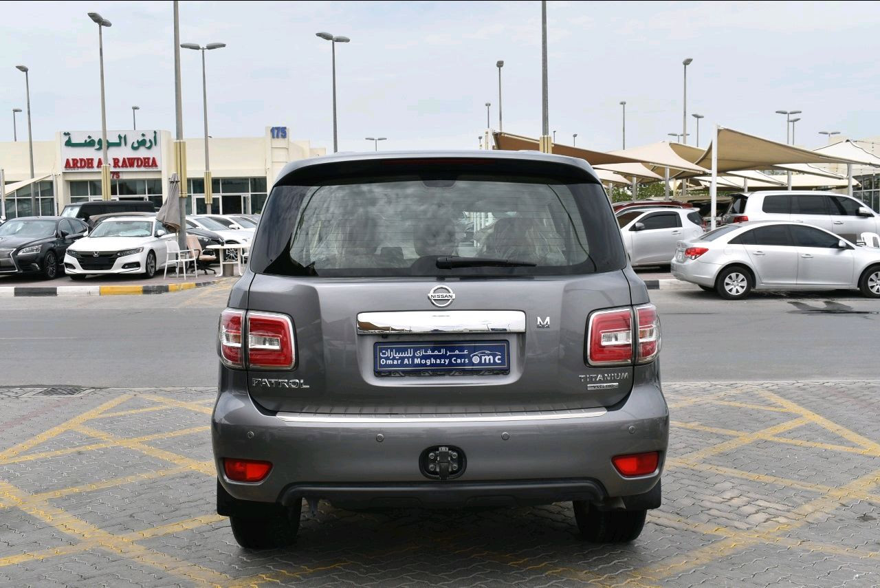 Nissan Patrol - Image 4