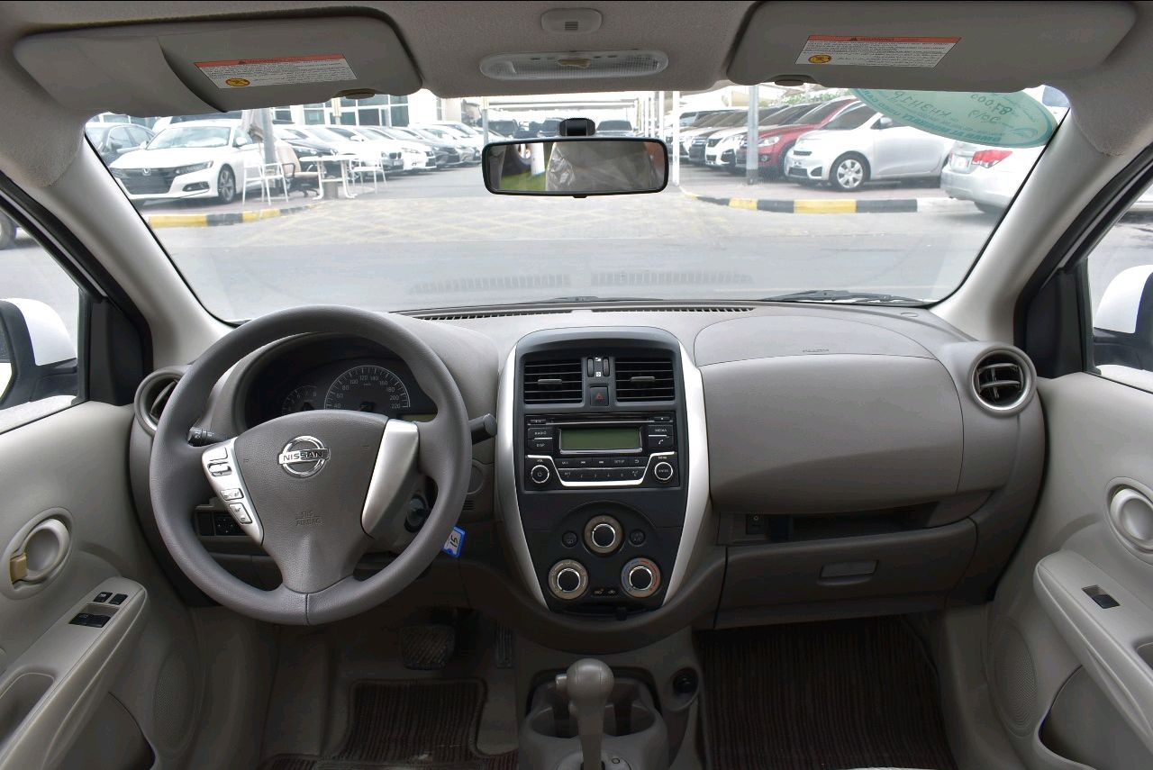 Nissan Sunny - Image 8