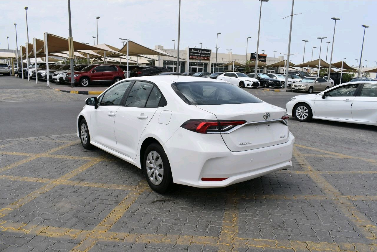 Toyota Corolla - Image 2