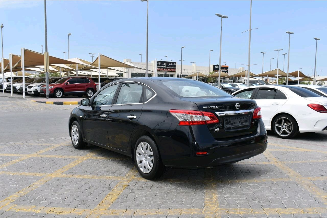 Nissan Sentra - Image 8