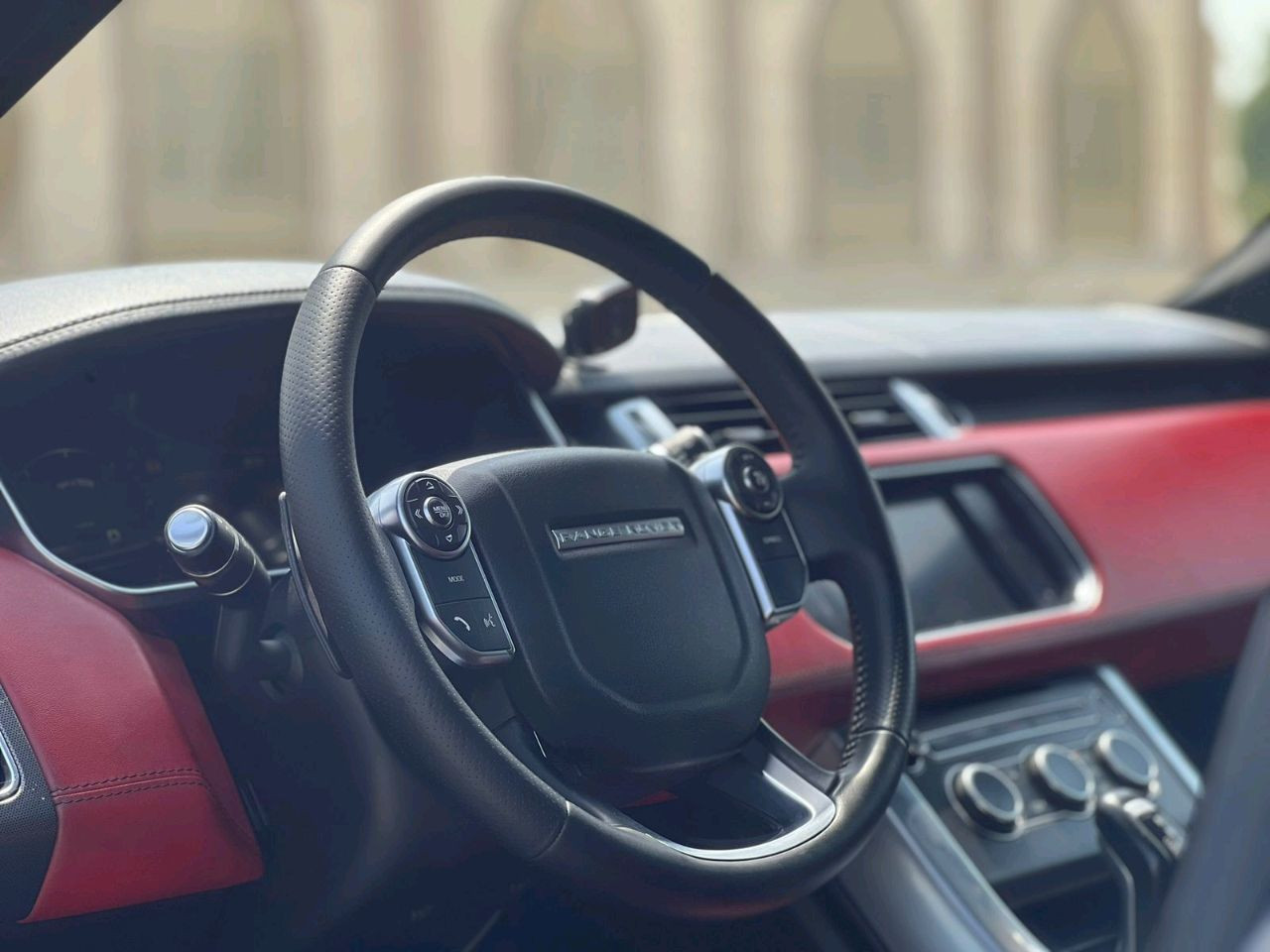 Range Rover Sport - Image 10