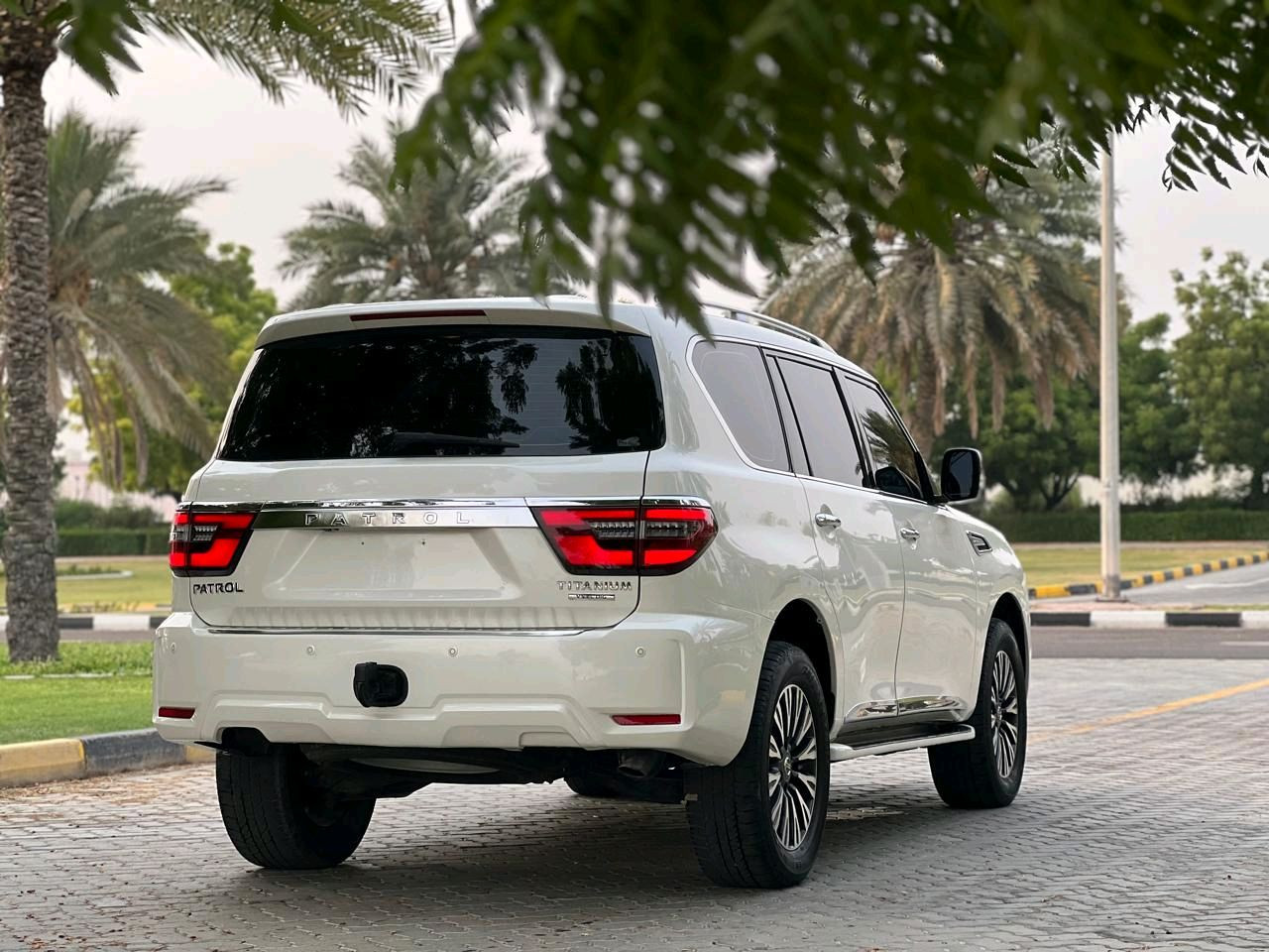 Nissan Patrol - Image 9