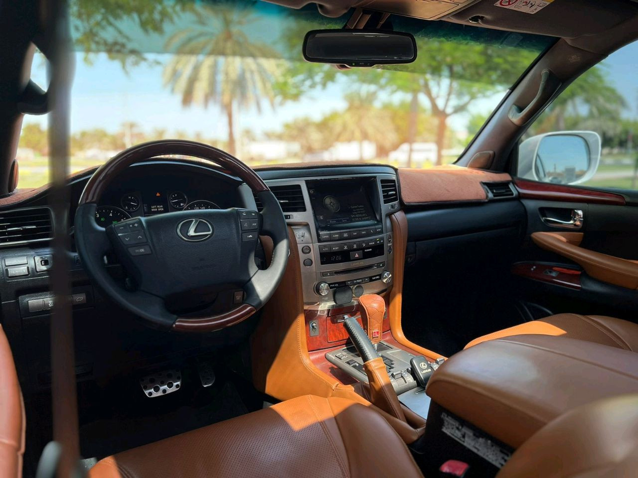 Lexus LX-Series - Image 3