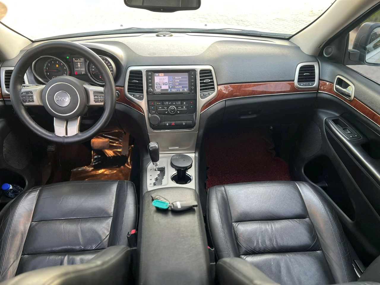 Jeep Grand Cherokee - Image 7