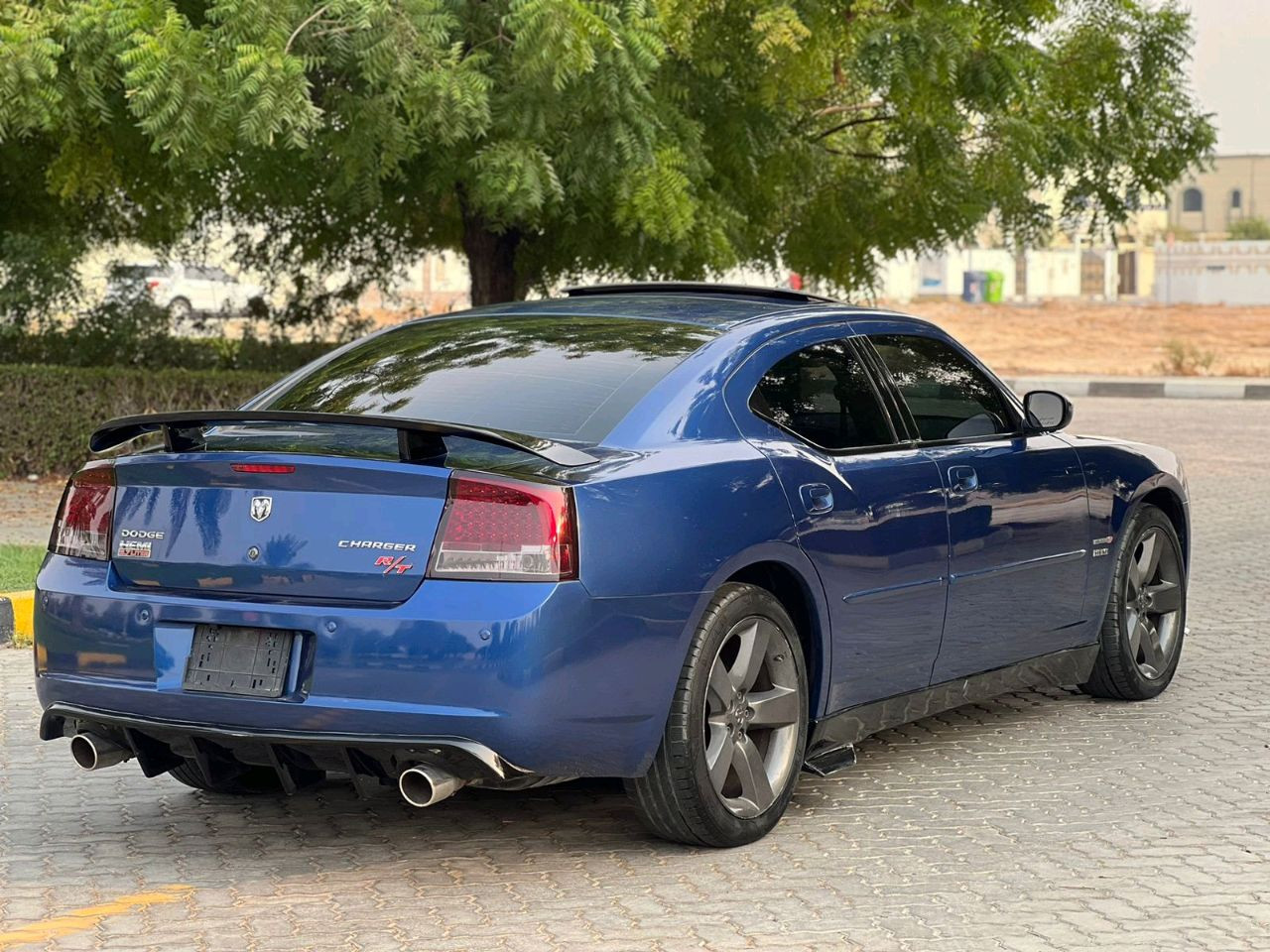 Dodge Charger - Image 8