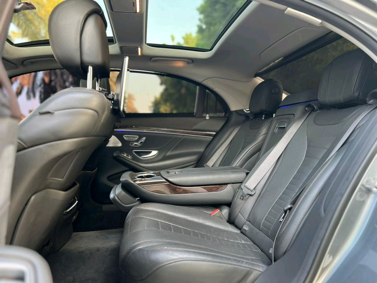 Mercedes Benz S-Class - Image 7