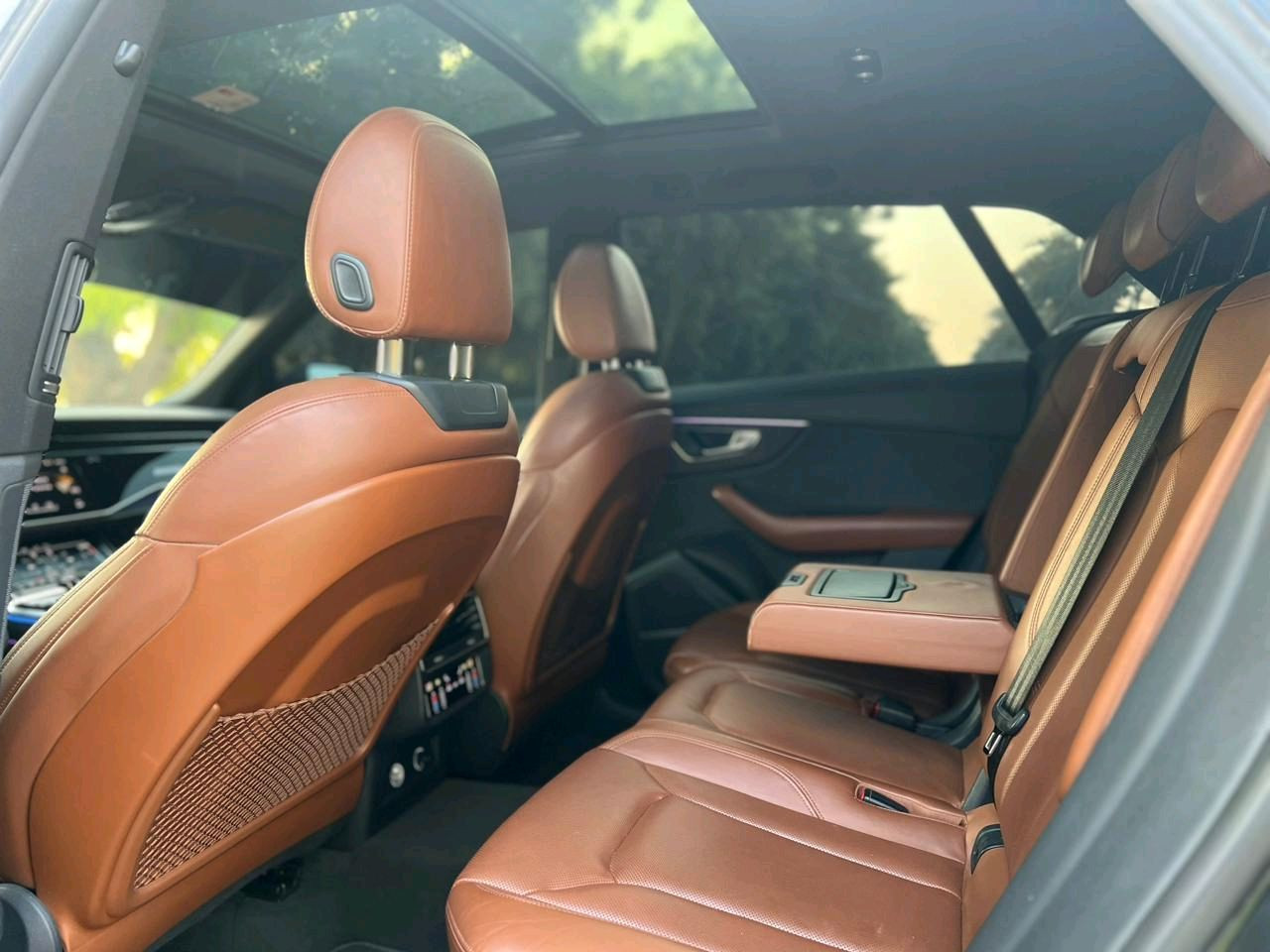 Audi Q8 - Image 7