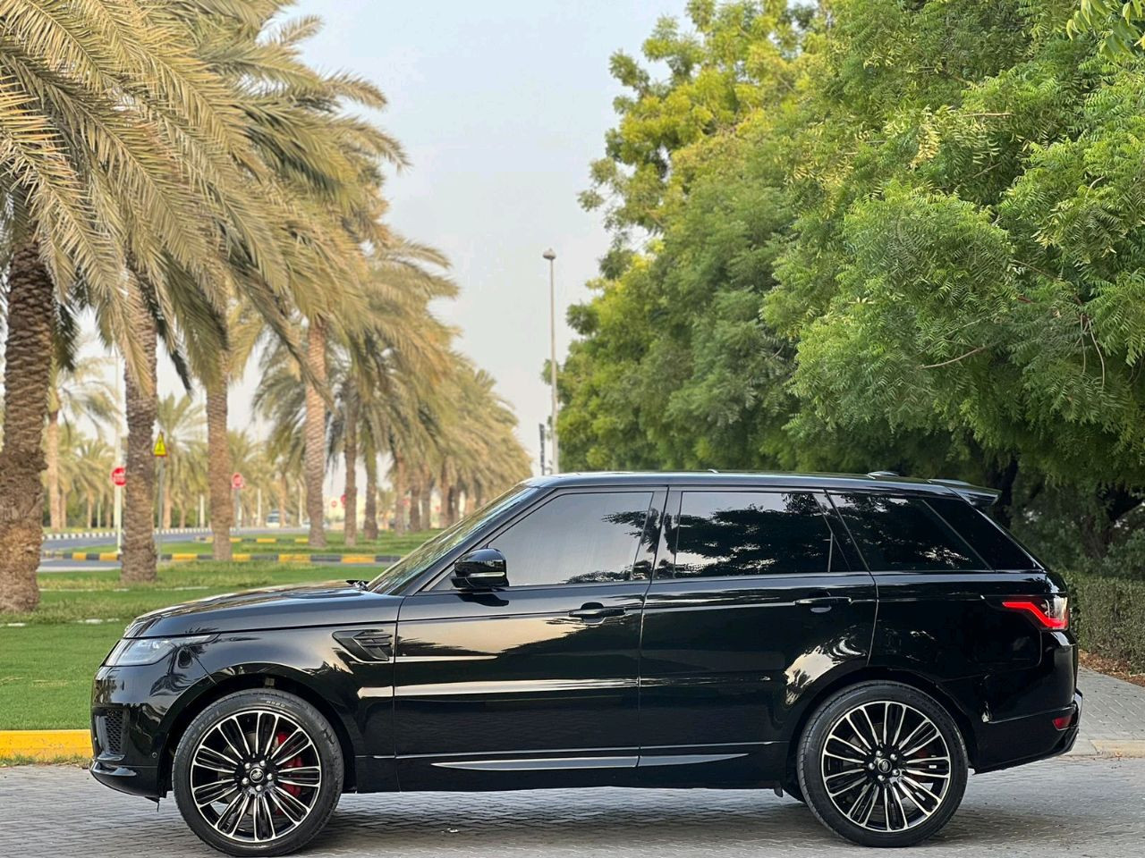 Range Rover Sport - Image 5