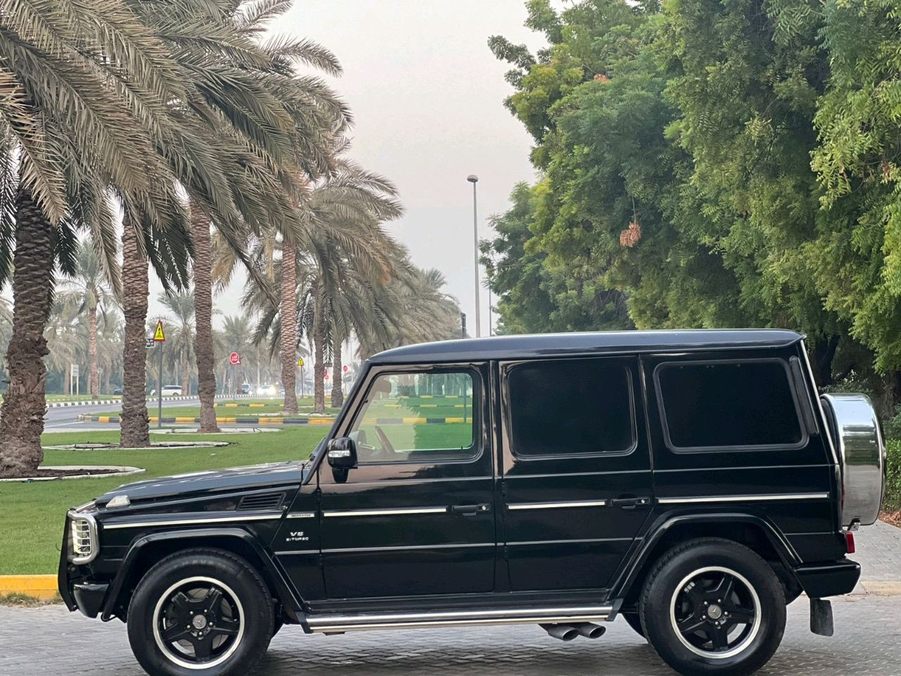 Mercedes Benz G-Class - Image 5
