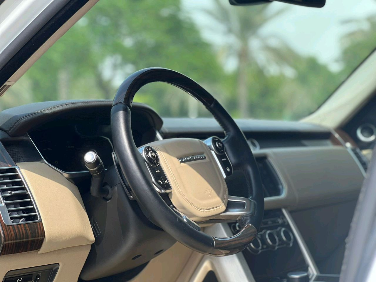 Range Rover Vogue - Image 6