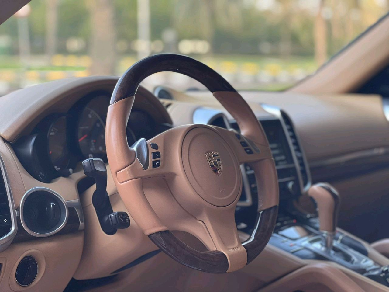 Porsche Cayenne - Image 4