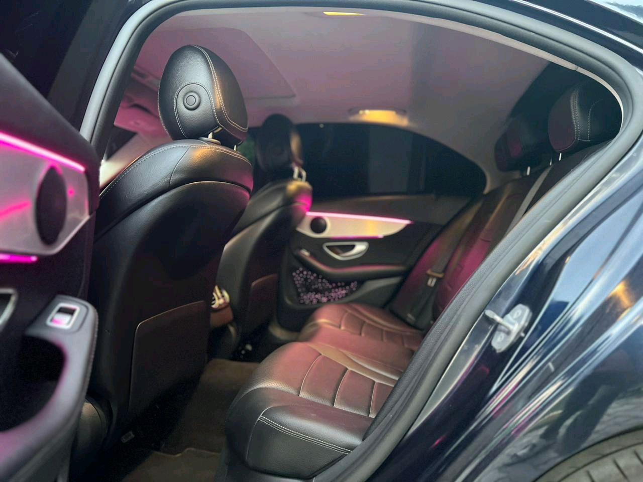 Mercedes Benz C-Class - Image 4