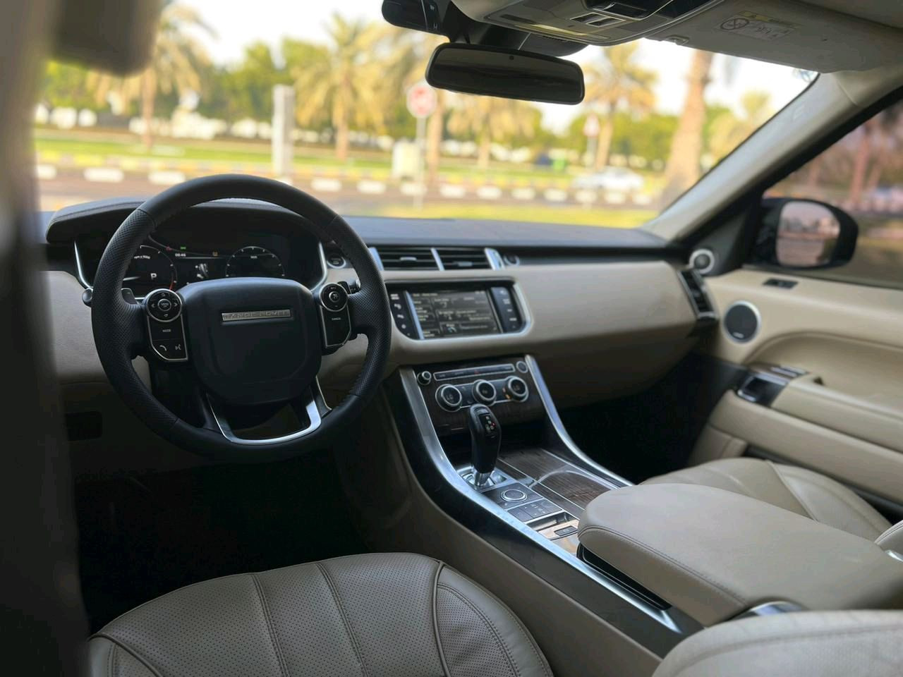 Range Rover Sport - Image 11
